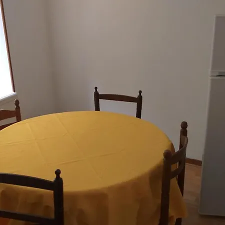 Pied A Terre Chaumont