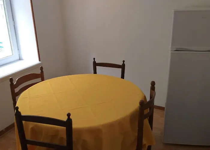 Pied A Terre Шомон